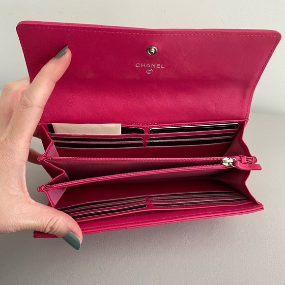 Authentic Chanel pink long wallet - Picture 4 of 13